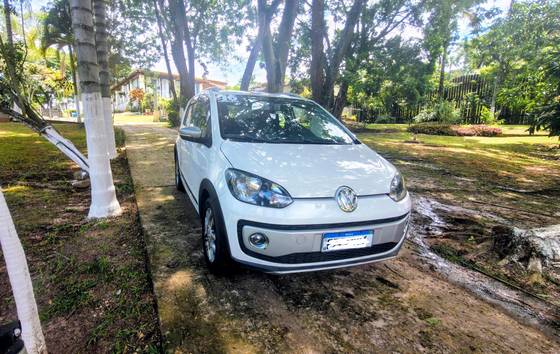 VOLKSWAGEN CROSS UP 1.0 MPI 12V FLEX 4P MANUAL